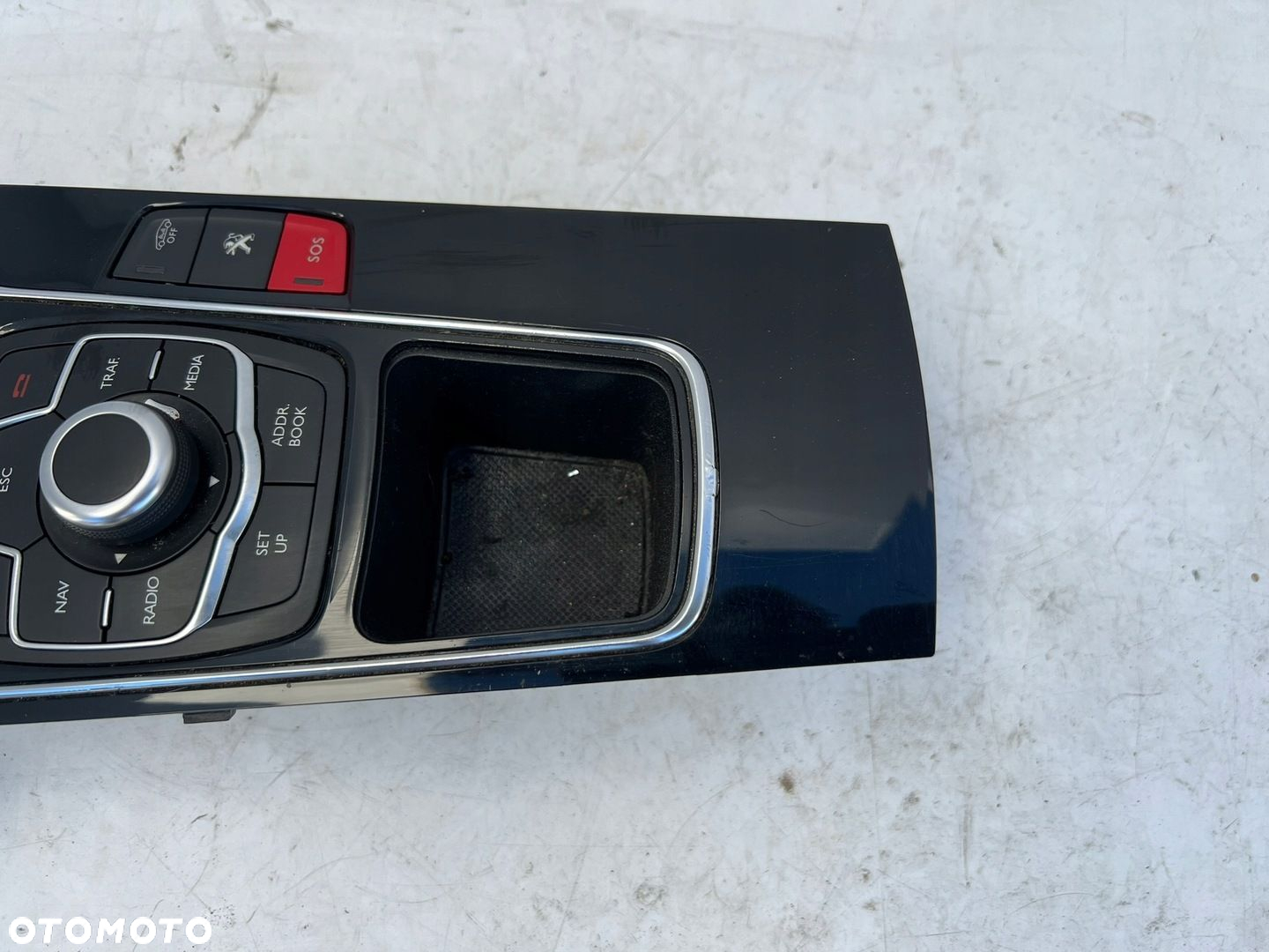 RAMKA OSŁONA LEWARKA BIEGÓW DEKOR PEUGEOT 508 I 1 9686453977 - 2