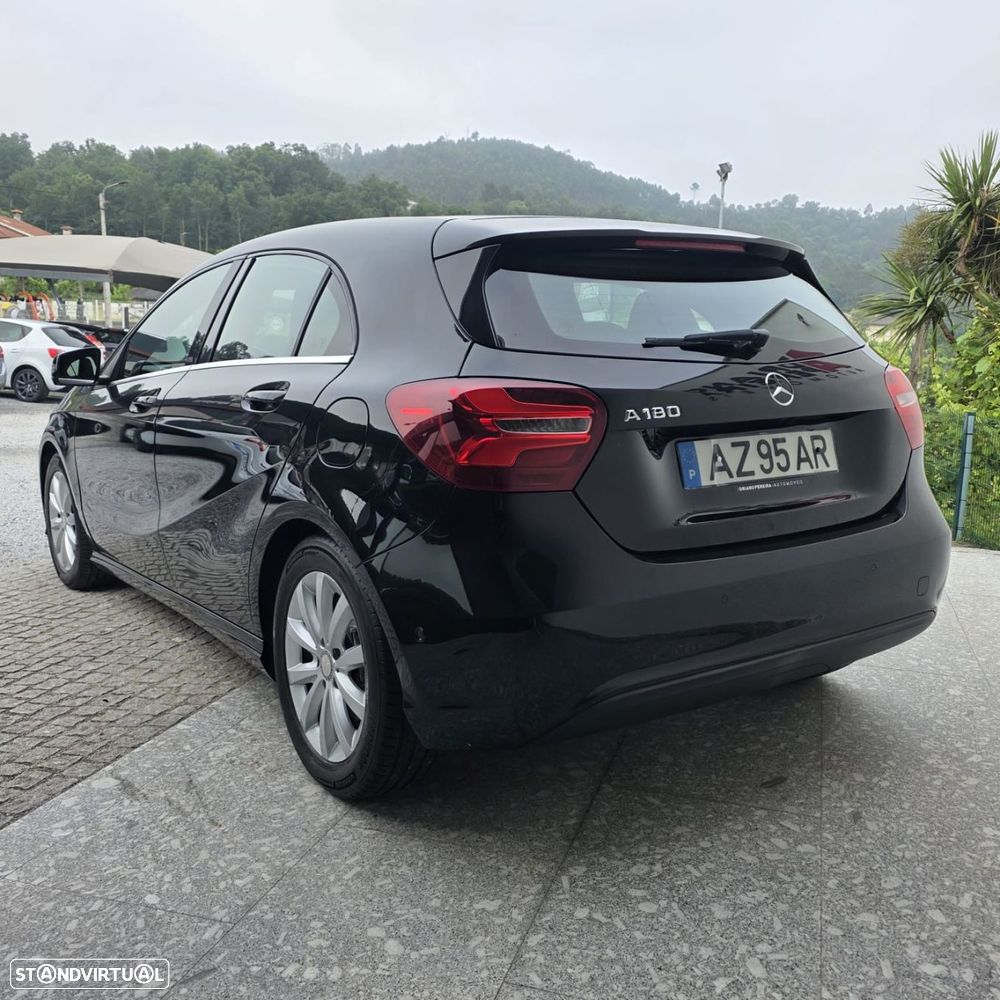 Mercedes-Benz A 180 Dynamic Edition - 4