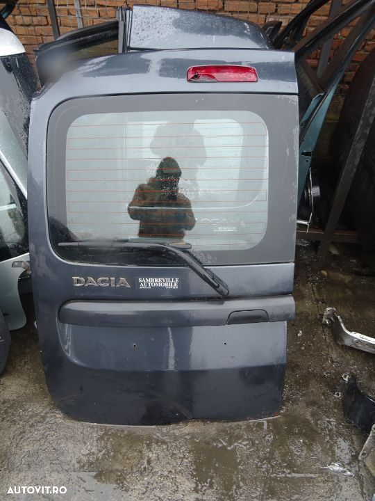 Vand Usa Haion Dreapta-Stanga Dacia Logan din 2010 fara rugini fara lovituri. - 1