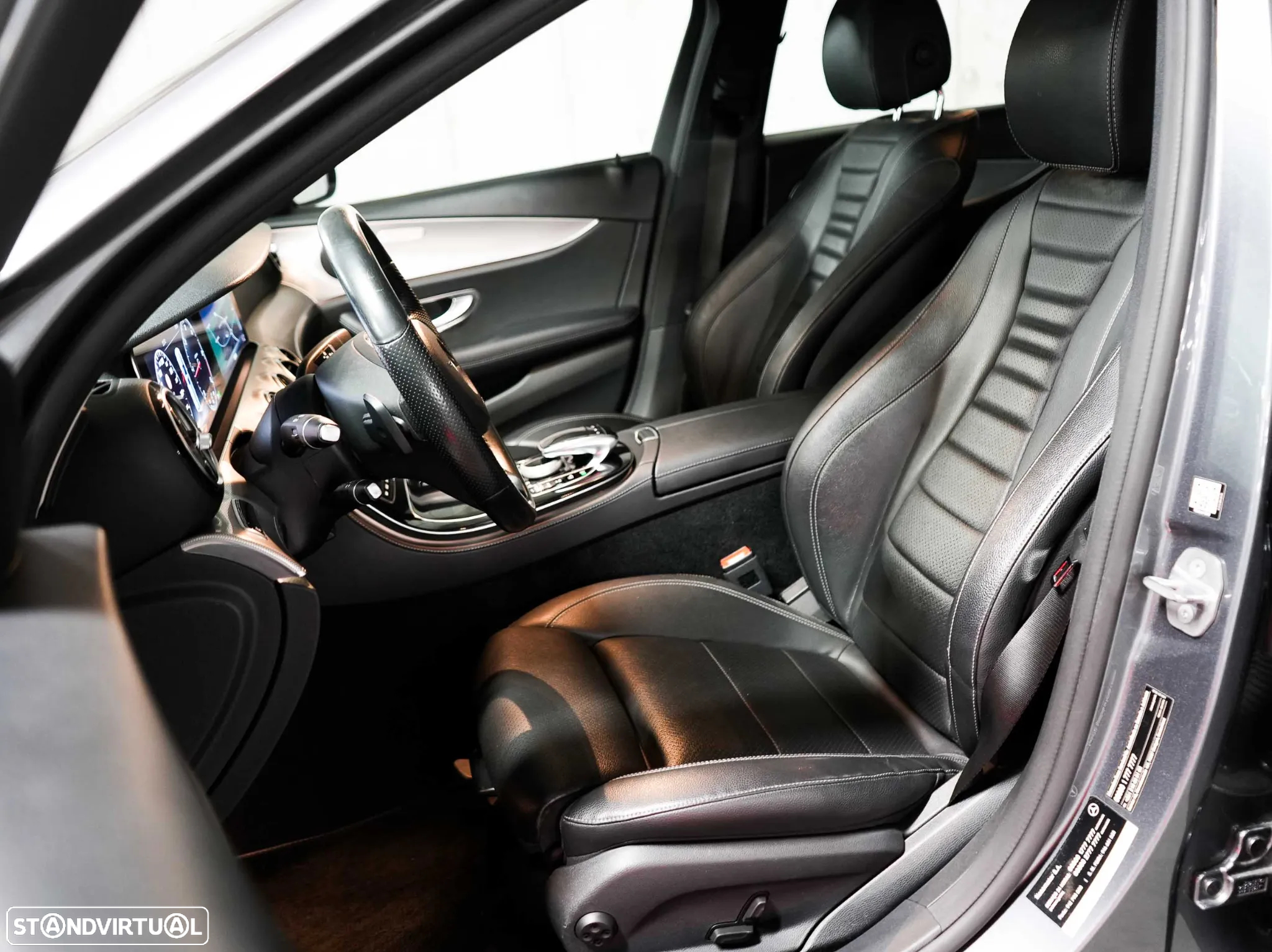 Mercedes-Benz E 220 d Avantgarde+ - 21