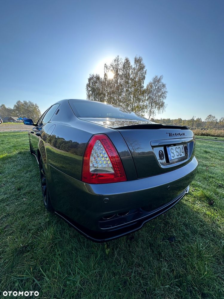 Maserati Quattroporte - 5