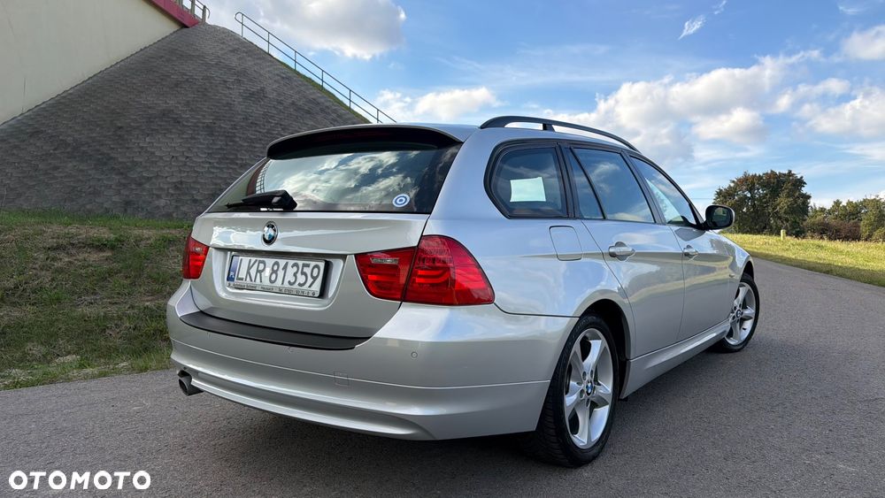 BMW Seria 3 2009 photo 3