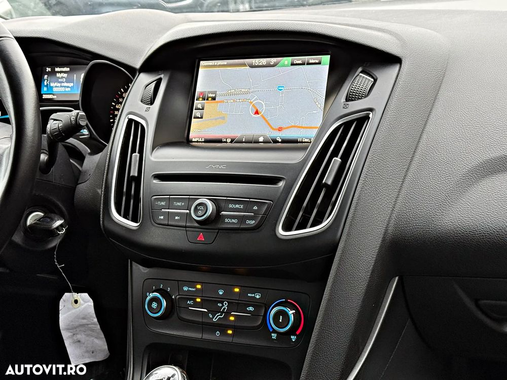 Ford Focus 1.5 TDCi Titanium - 12