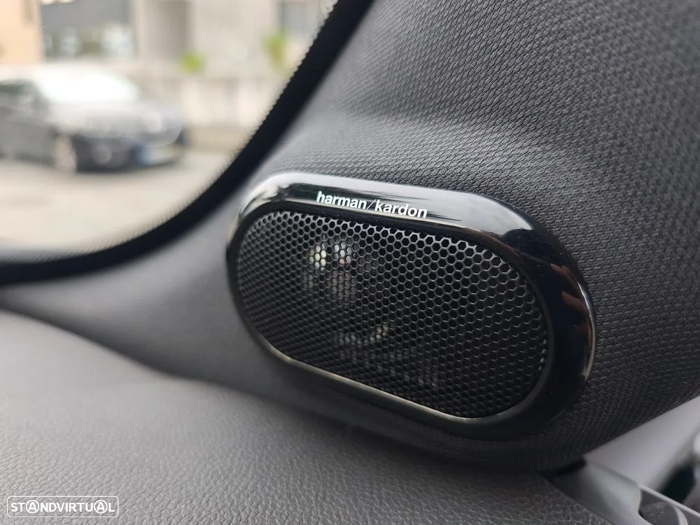 MINI 3 Portas Cooper SE Premium Extra Yours - 16