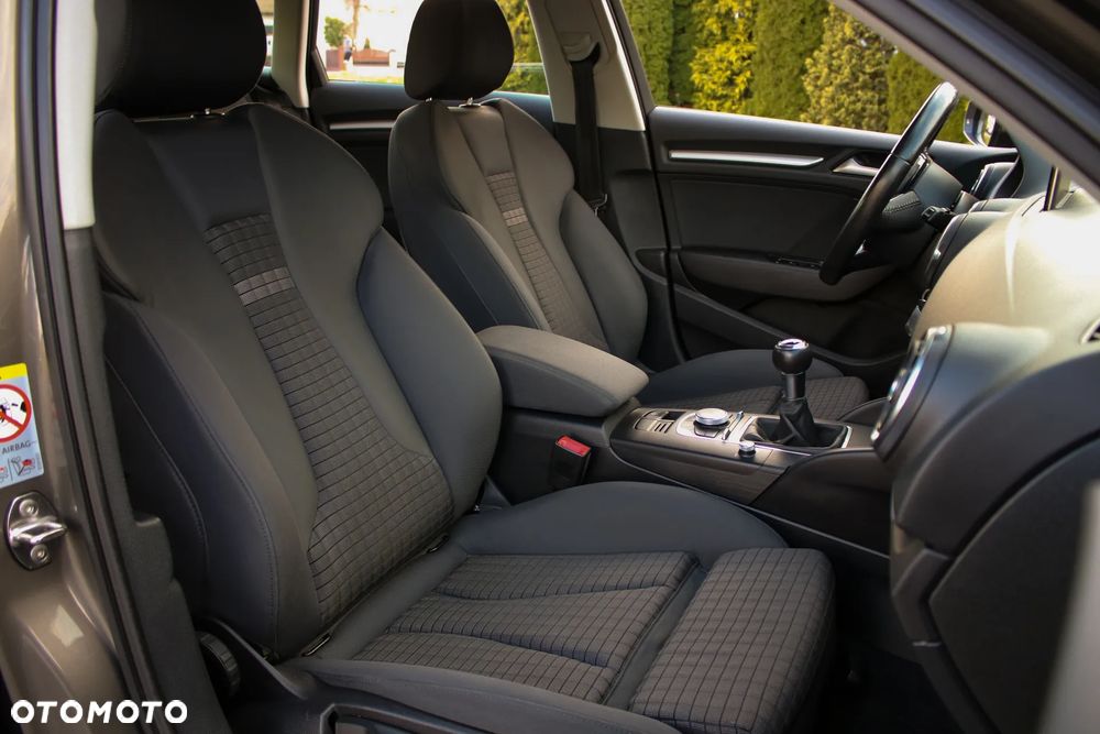 Audi A3 Sportback 1.4 TFSI Attraction - 19