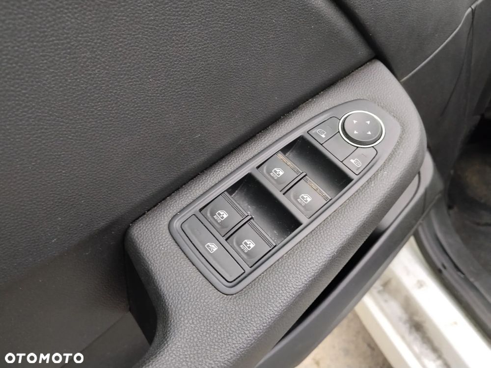 Renault Clio 1.6 E-TECH Full Hybrid 145 Evolution - 19