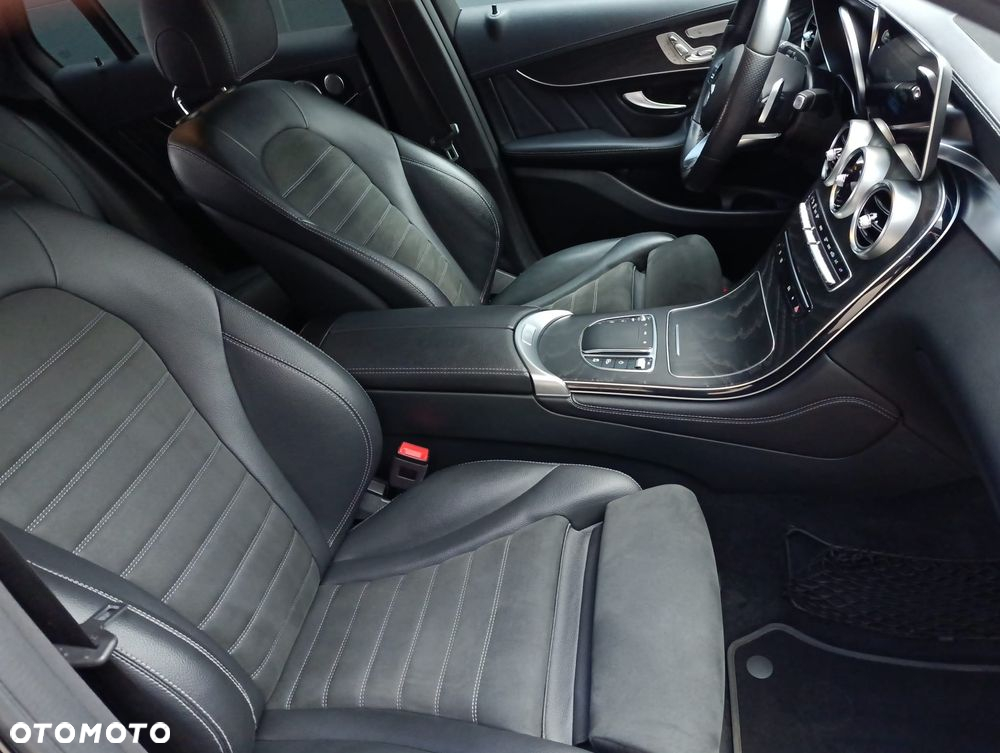 Mercedes-Benz GLC 300 d 4-Matic - 14
