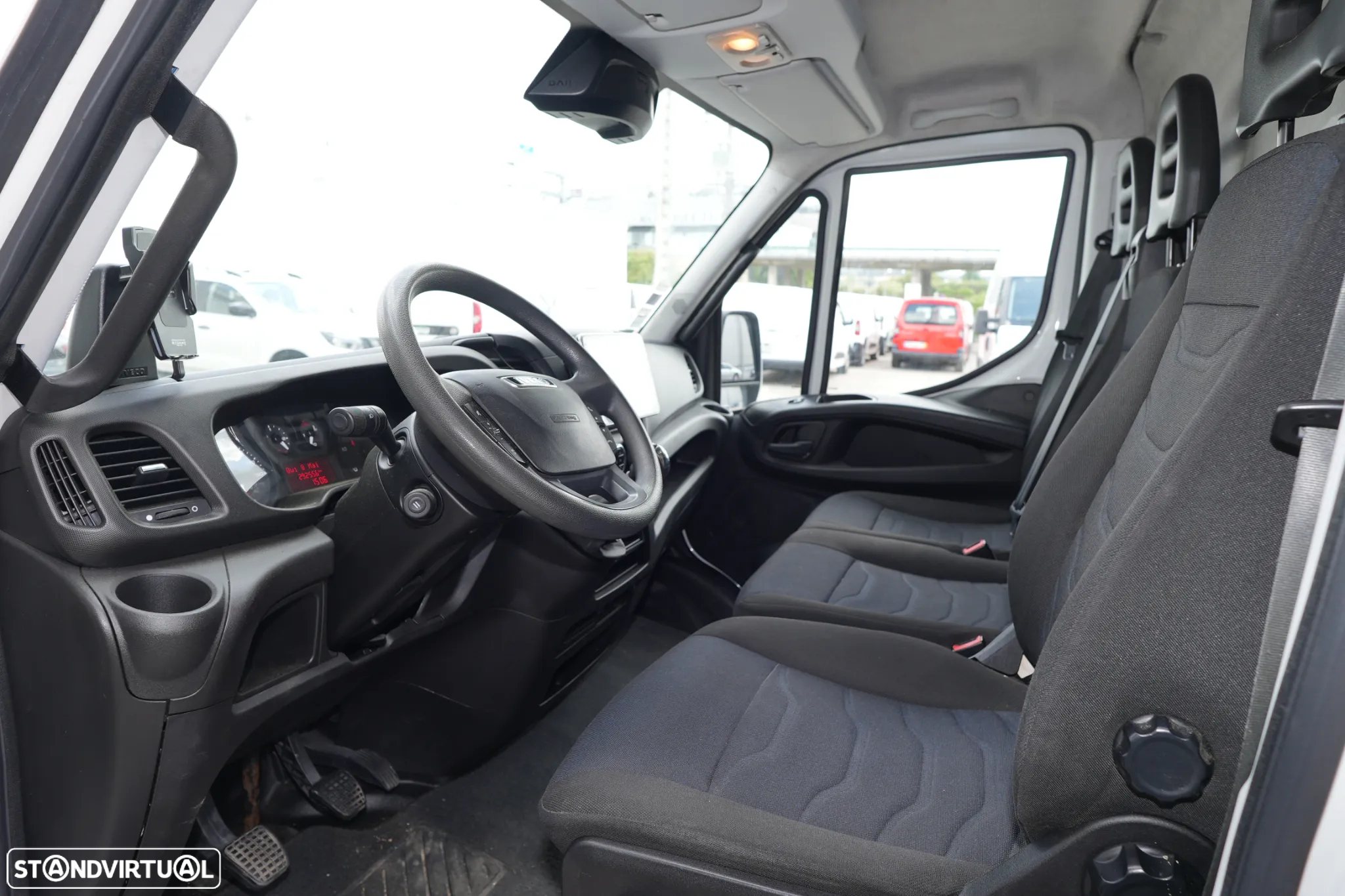Iveco Daily 35-140 2.3td 140cv - 8