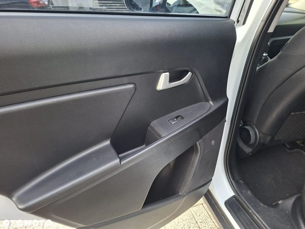 Kia Sportage 1.6 GDI L 2WD - 16