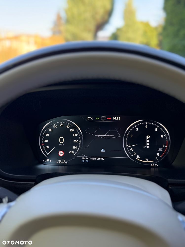 Volvo S90 T5 Momentum - 16