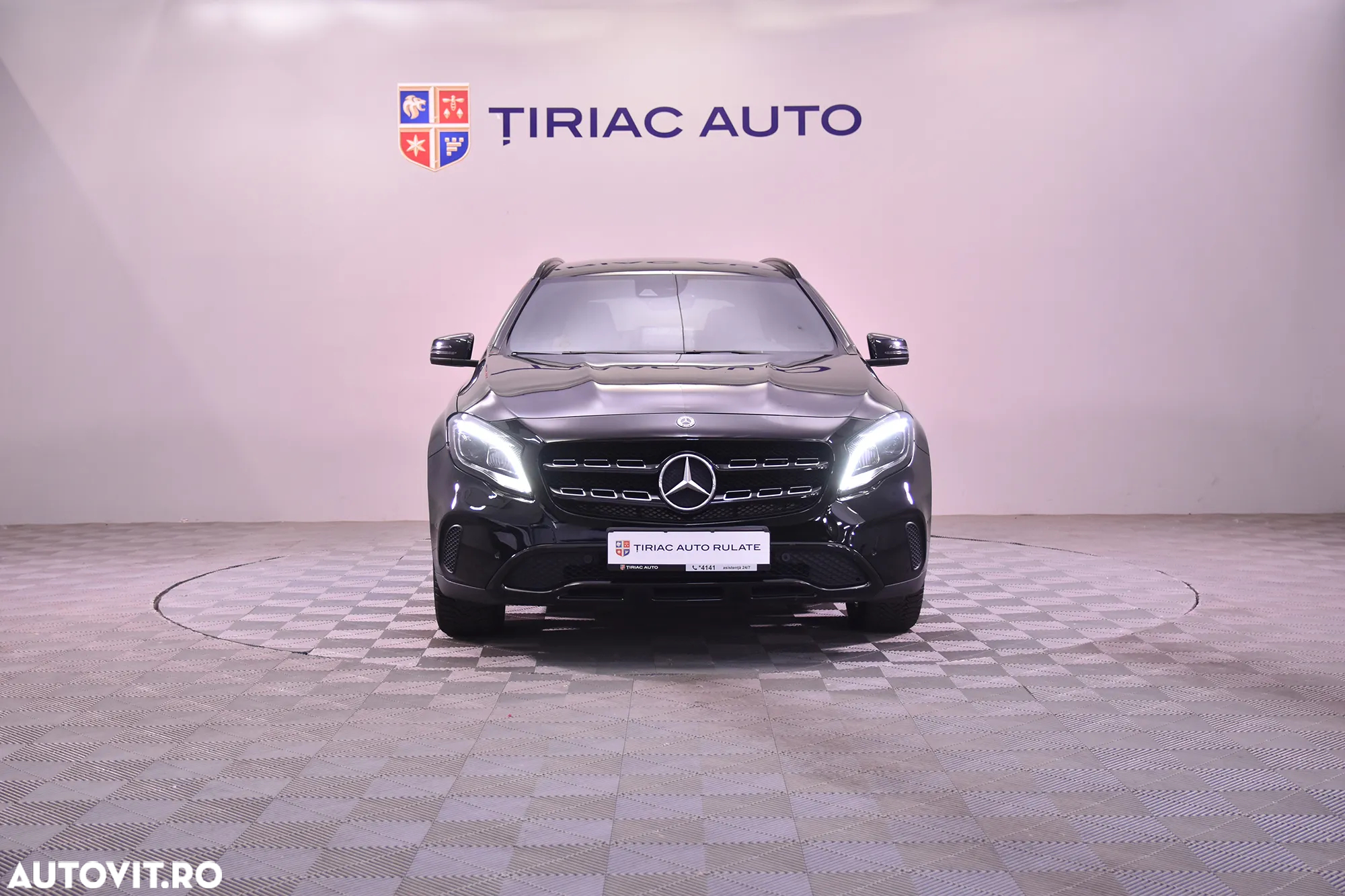 Mercedes-Benz GLA 220 4MATIC - 8