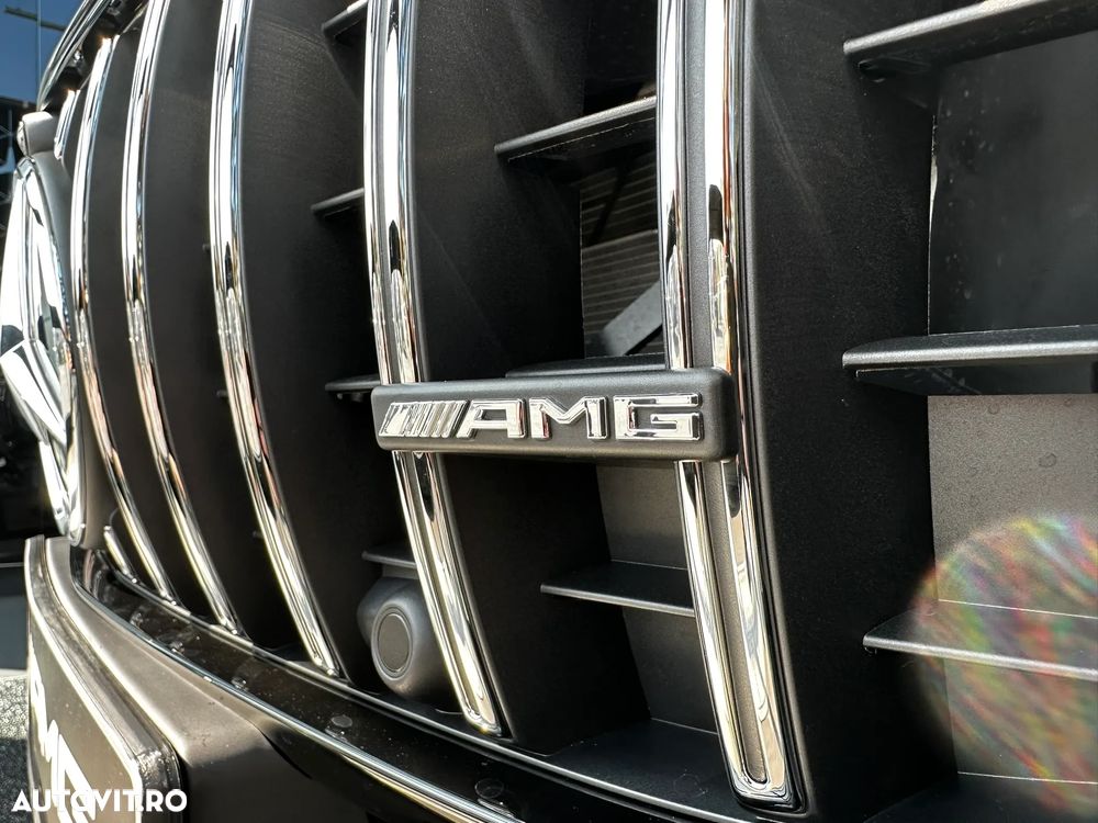 Mercedes-Benz AMG GT 43 4MATIC+ MHEV - 27