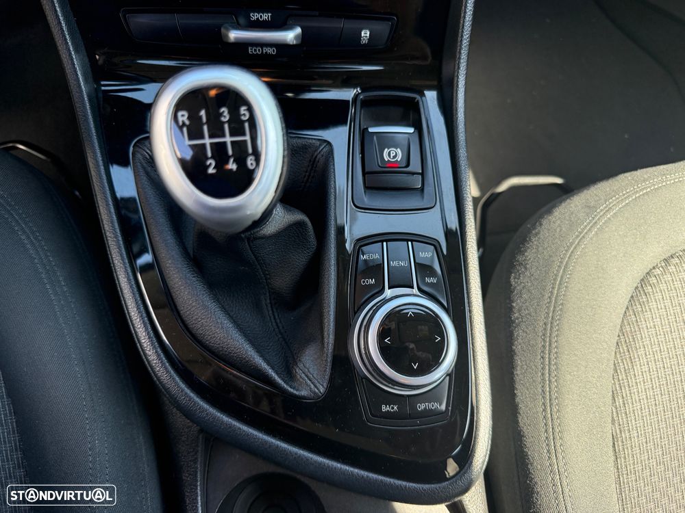 BMW 216 Active Tourer d Sport Line - 13