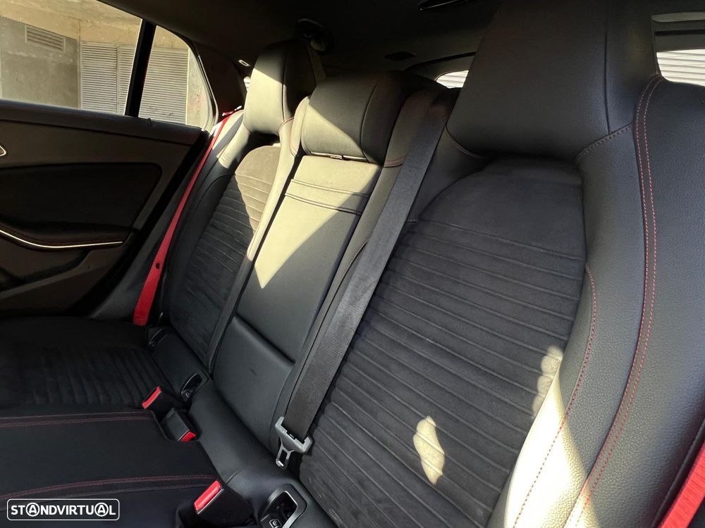 Mercedes-Benz CLA 45 AMG 4Matic+ Shooting Brake Speedshift 8G-DCT - 26