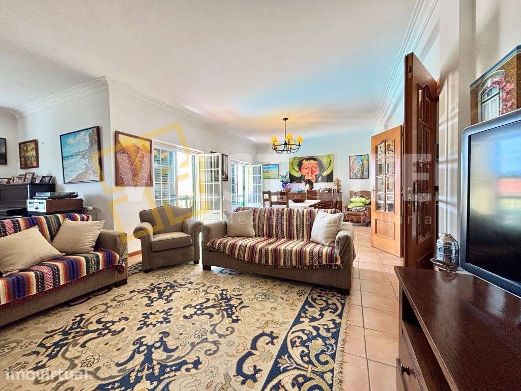 Moradia T4 Espaçosa com Piscina em Excelente Estado | EXCLUSIVO WES... - Grande imagem: 4/33