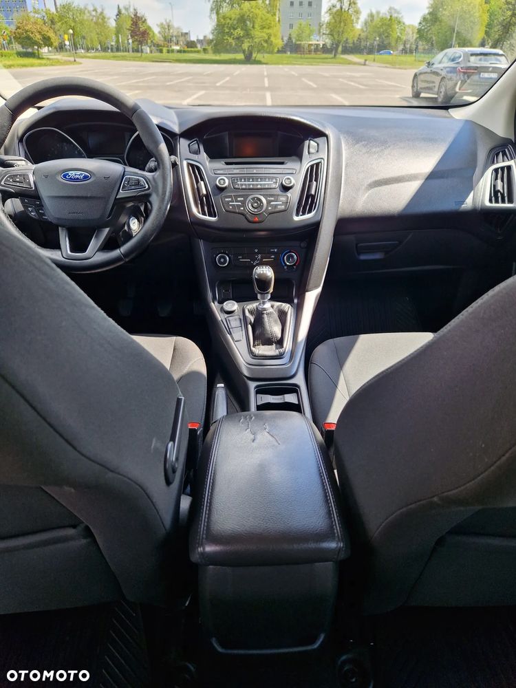Ford Focus - 13