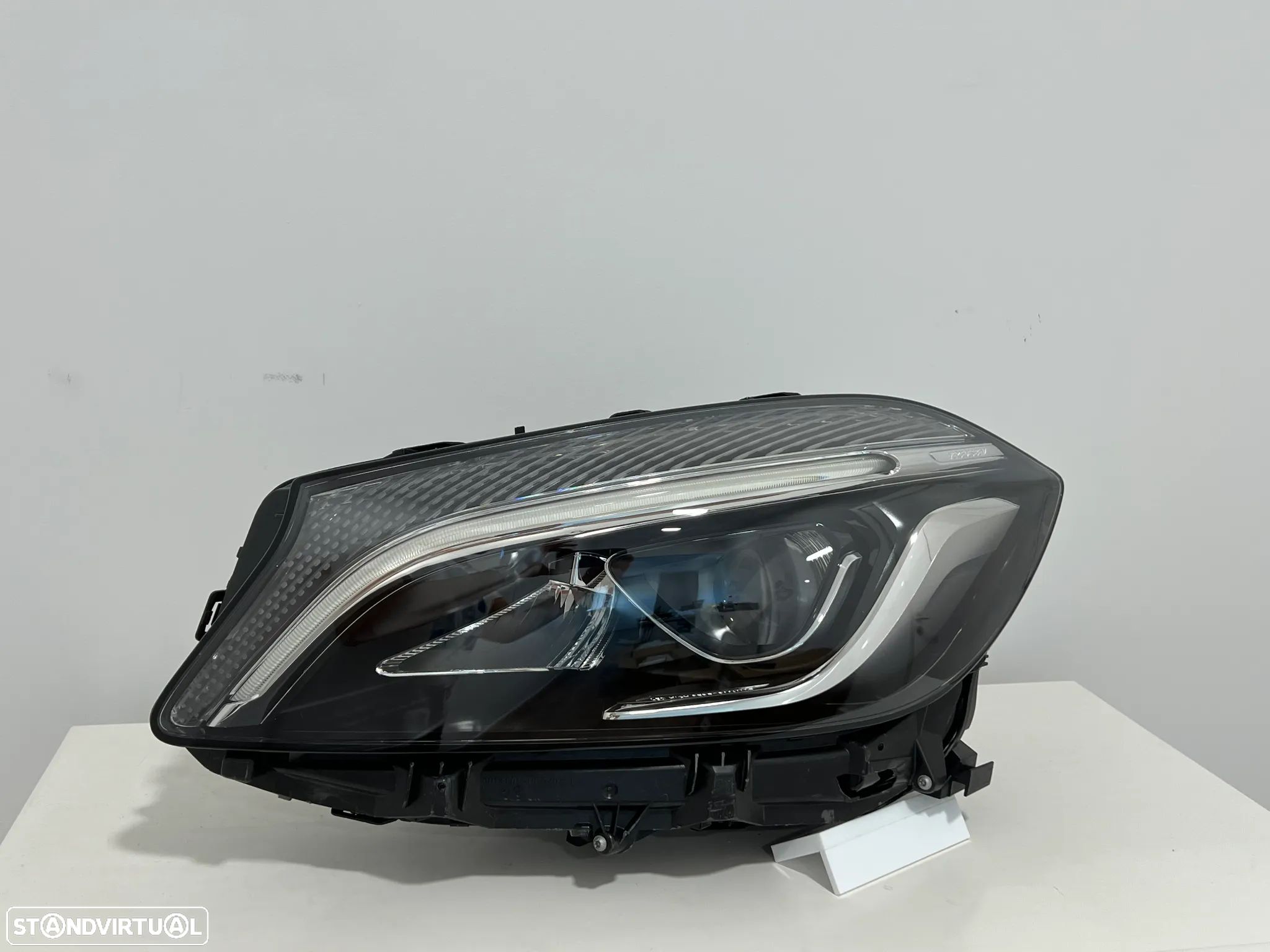 Farol Otica Original Mercedes Classe A W176 Led lado Esquerdo - 1