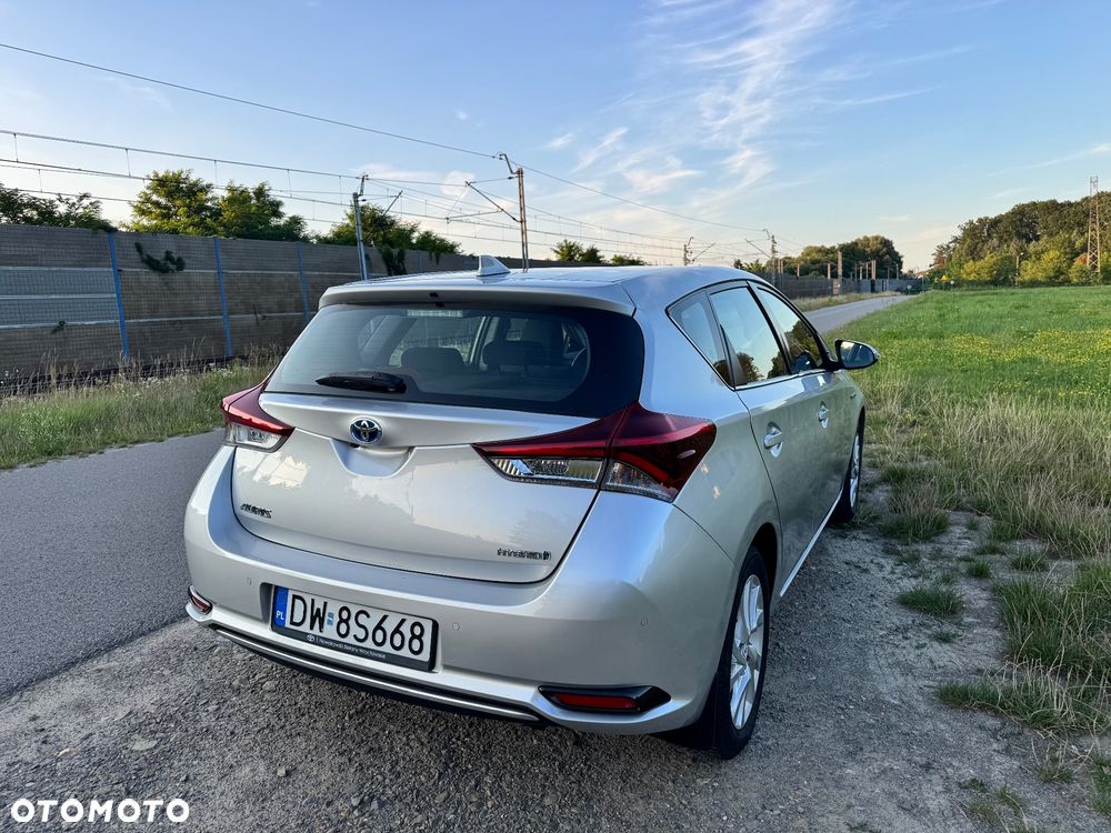 Toyota Auris Hybrid 135 Comfort - 16