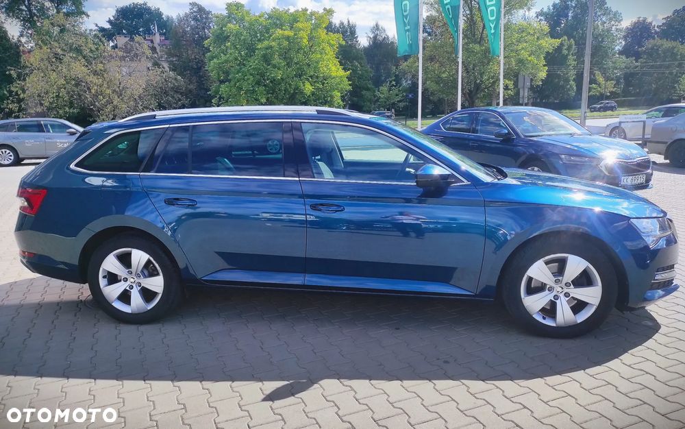 Skoda Superb 2.0 TDI SCR Style DSG - 5