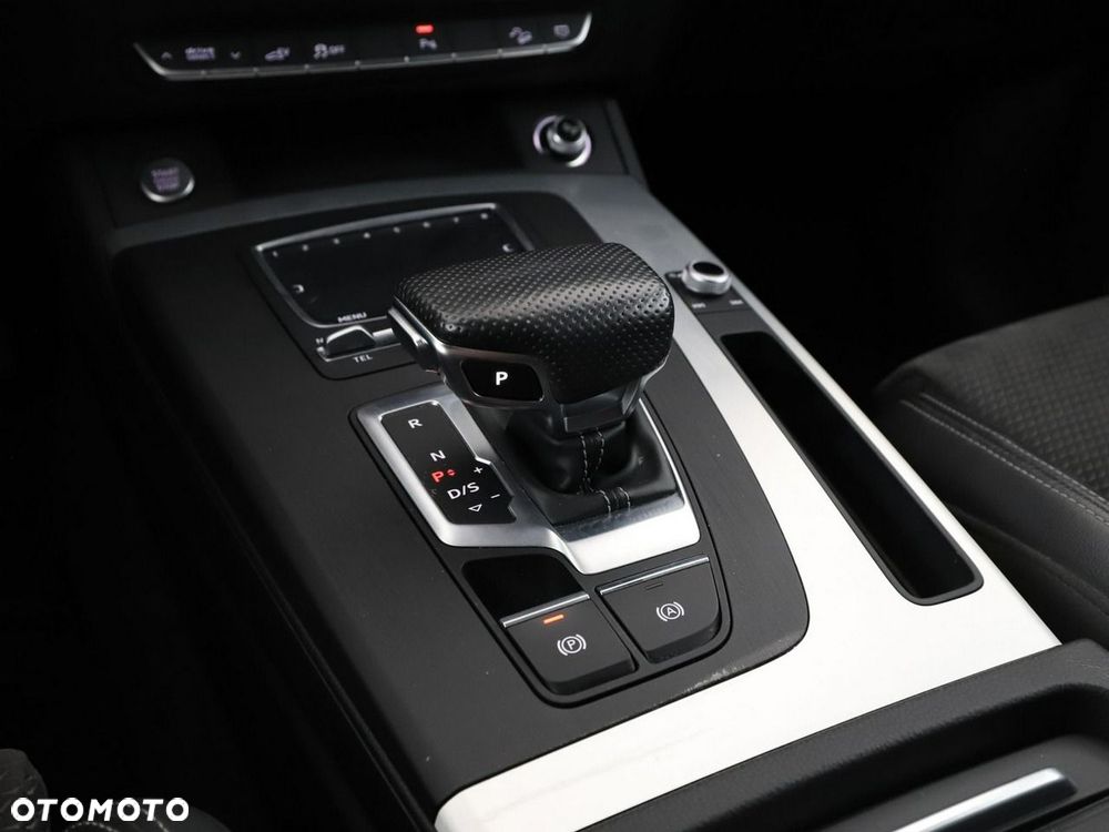 Audi Q5 55 TFSI e Quattro S tronic - 29
