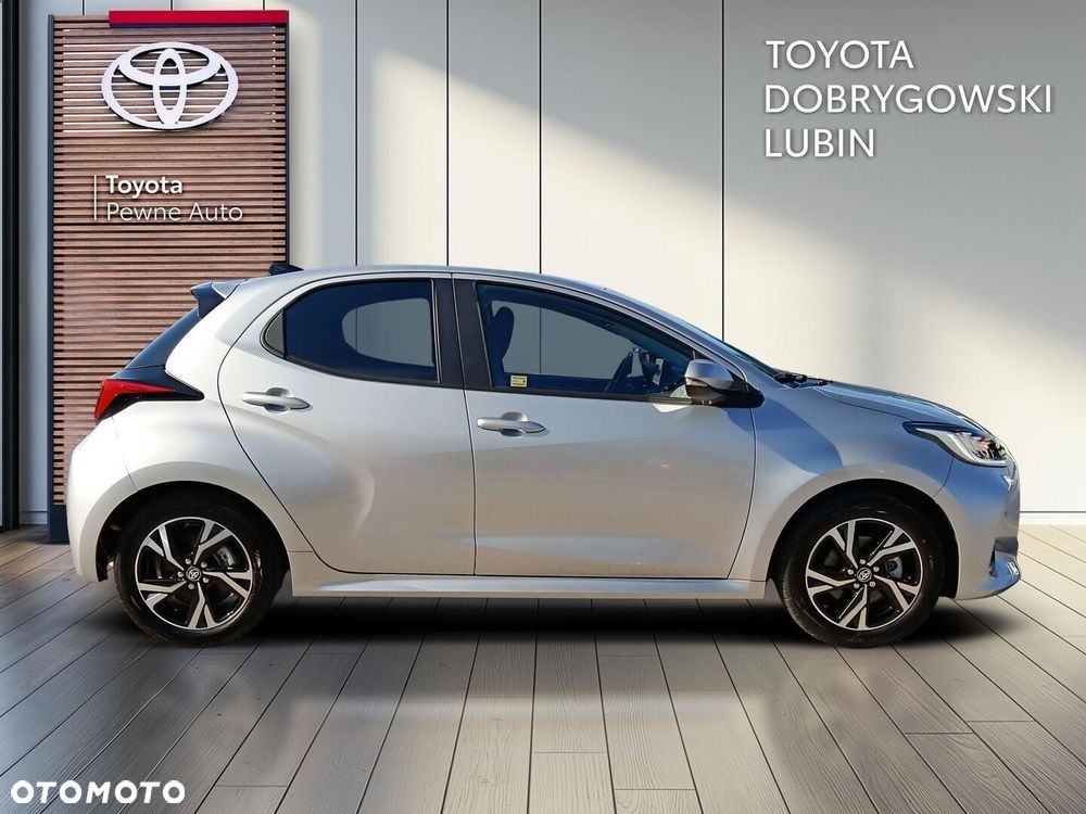 Toyota Yaris Hybrid 1.5 Style - 6