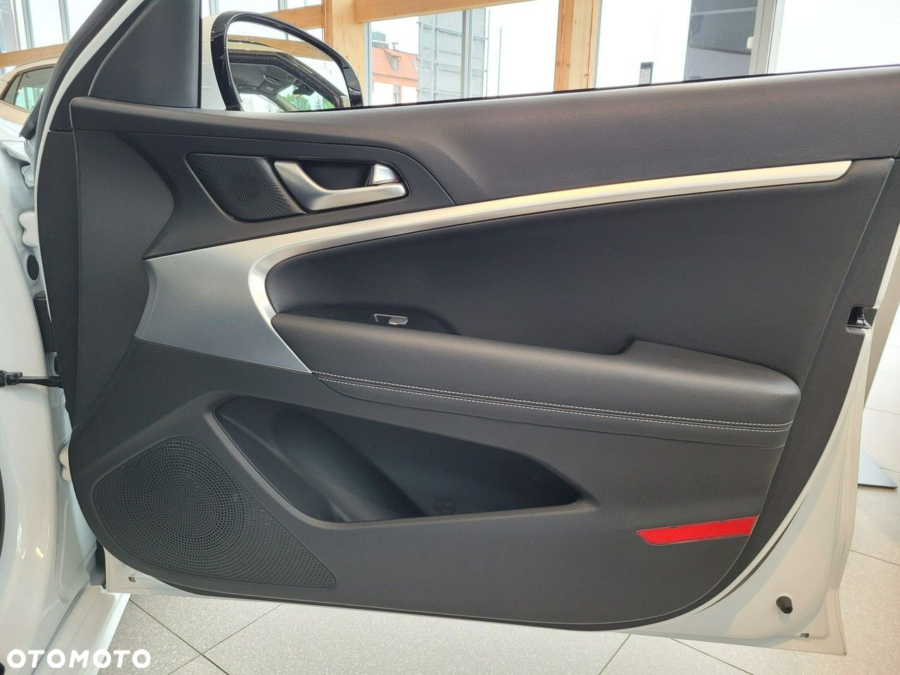 Genesis G70 - 30