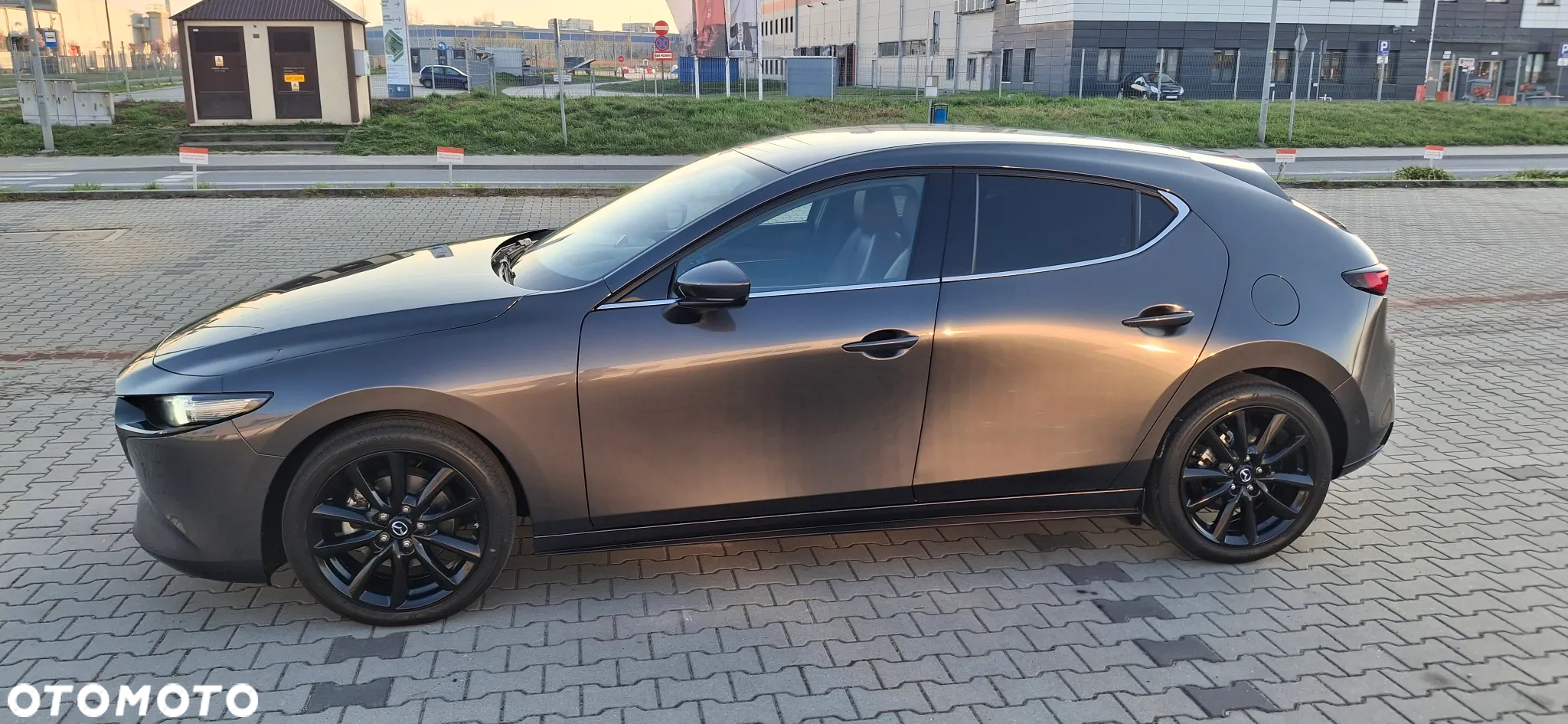 Mazda 3 SKYACTIV-X 2.0 M-Hybrid - 4