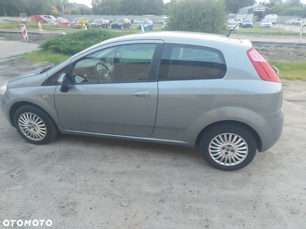 Fiat Grande Punto 1.4 8V Feel - 4