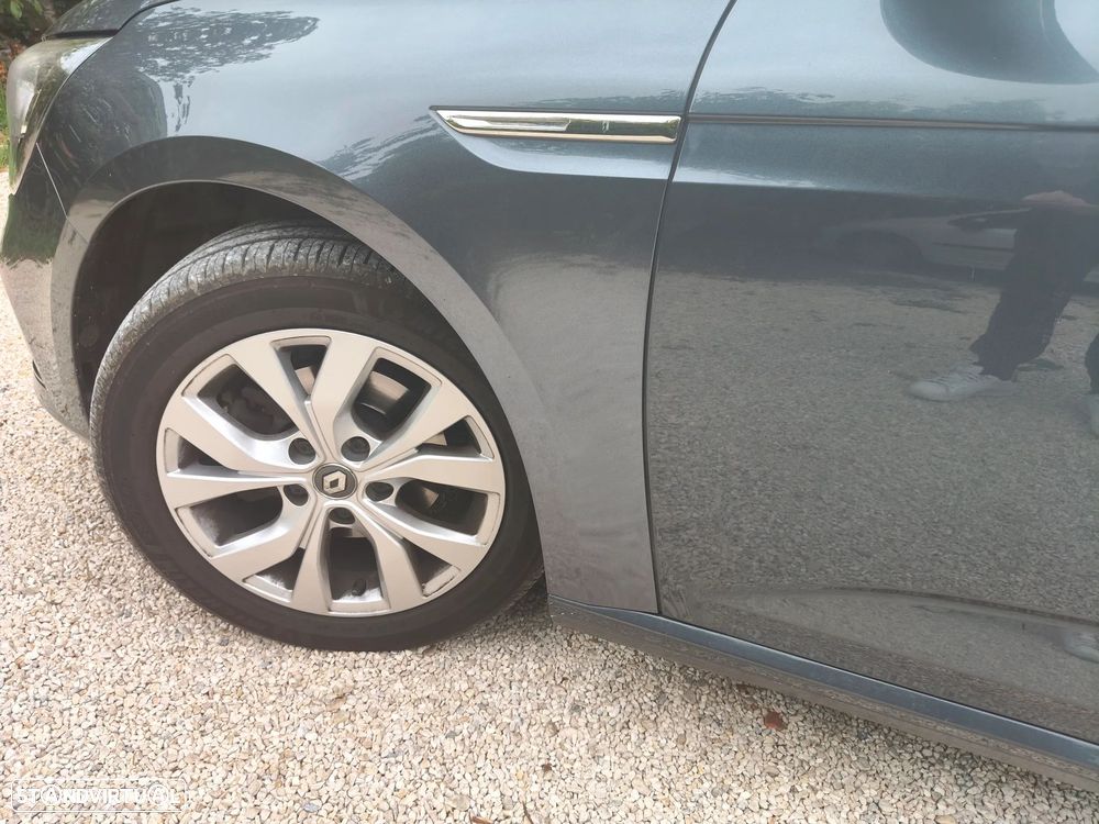 Renault Mégane Sport Tourer - 6