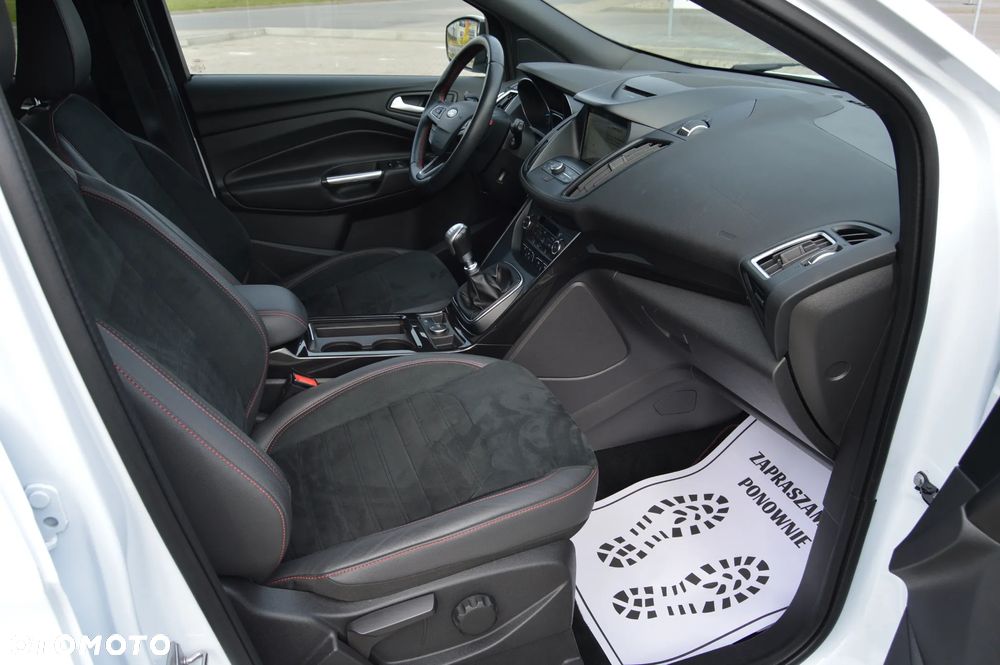 Ford Kuga 1.5 EcoBoost 2x4 ST-Line - 5