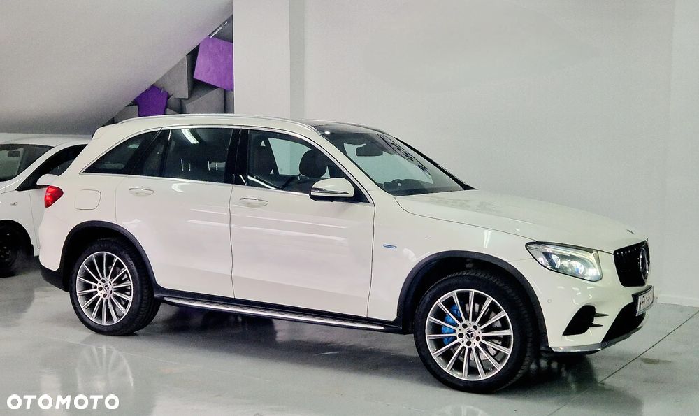 Mercedes-Benz GLC - 11