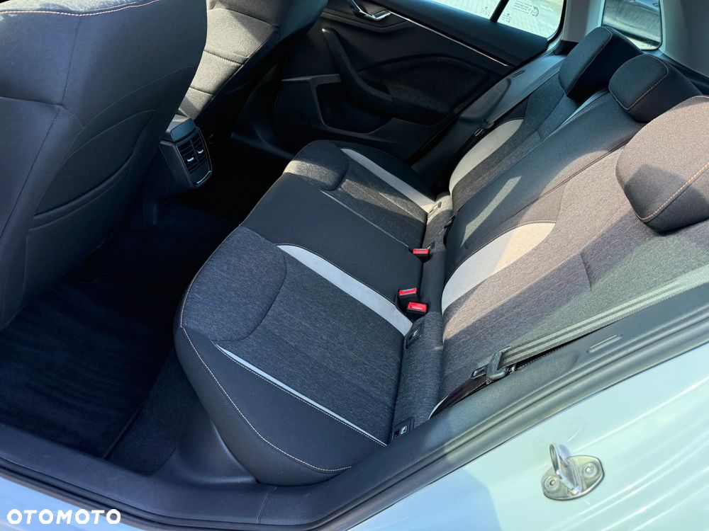 Skoda Kamiq 1.0 TSI Style - 26