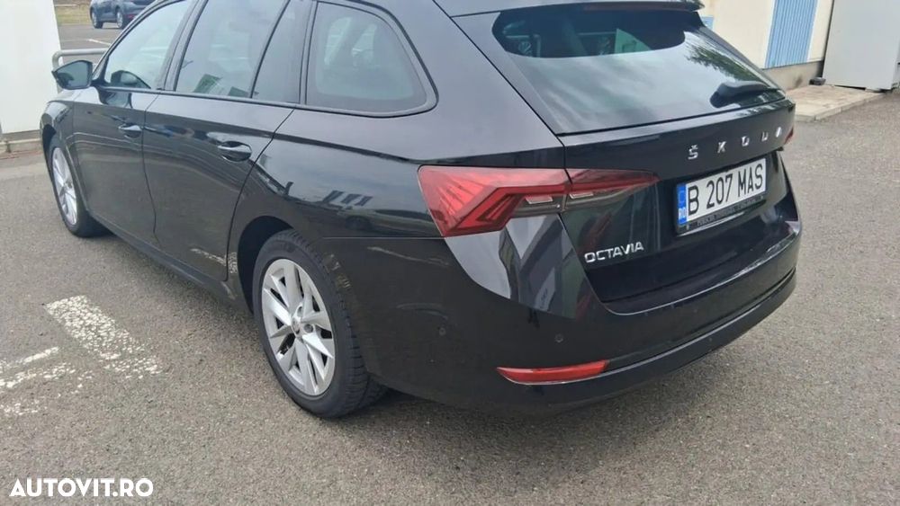 Skoda Octavia 2.0 TDI DSG Style - 6