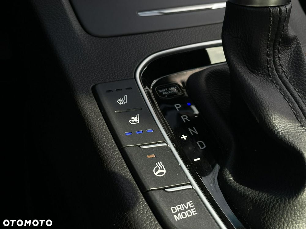 Hyundai i30 1.5 T-GDI 48V Premium DCT - 28
