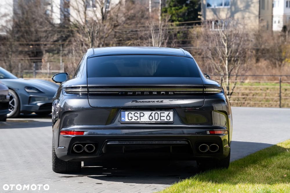 Porsche Panamera - 6