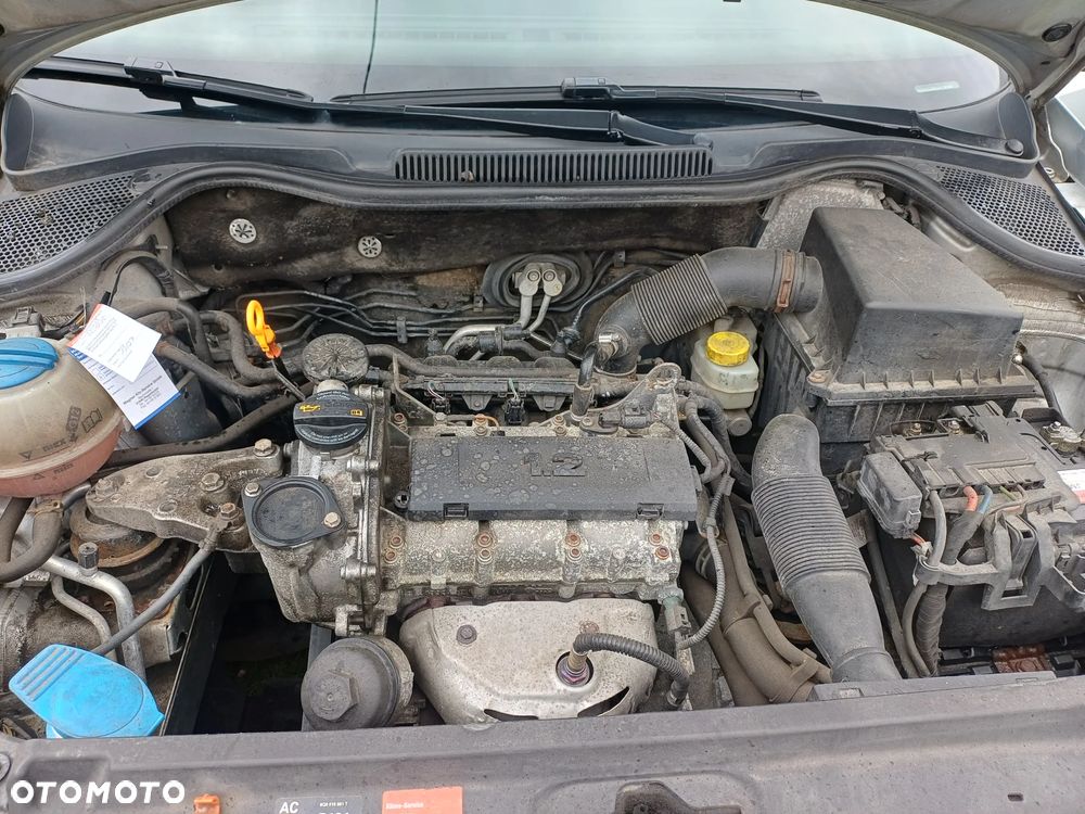 Volkswagen Polo 1.2 Comfortline - 28