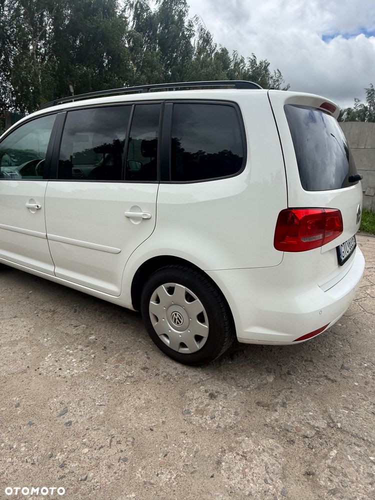 Volkswagen Touran 2.0 TDI DPF Comfortline DSG - 4