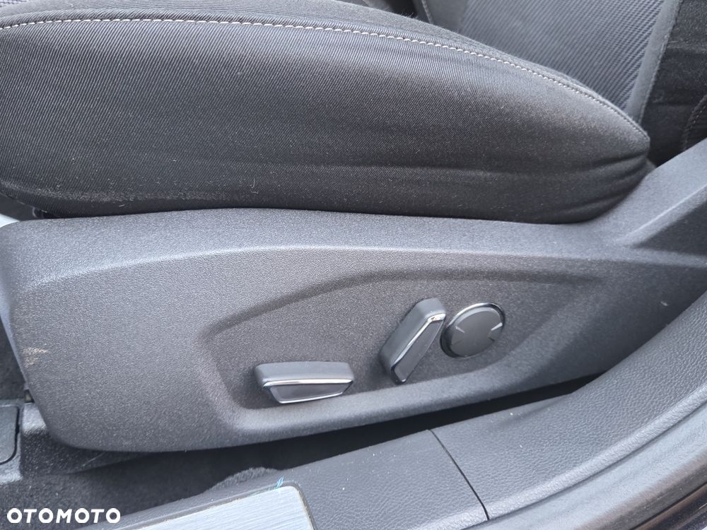 Ford Mondeo 2.0 TDCi Titanium - 9
