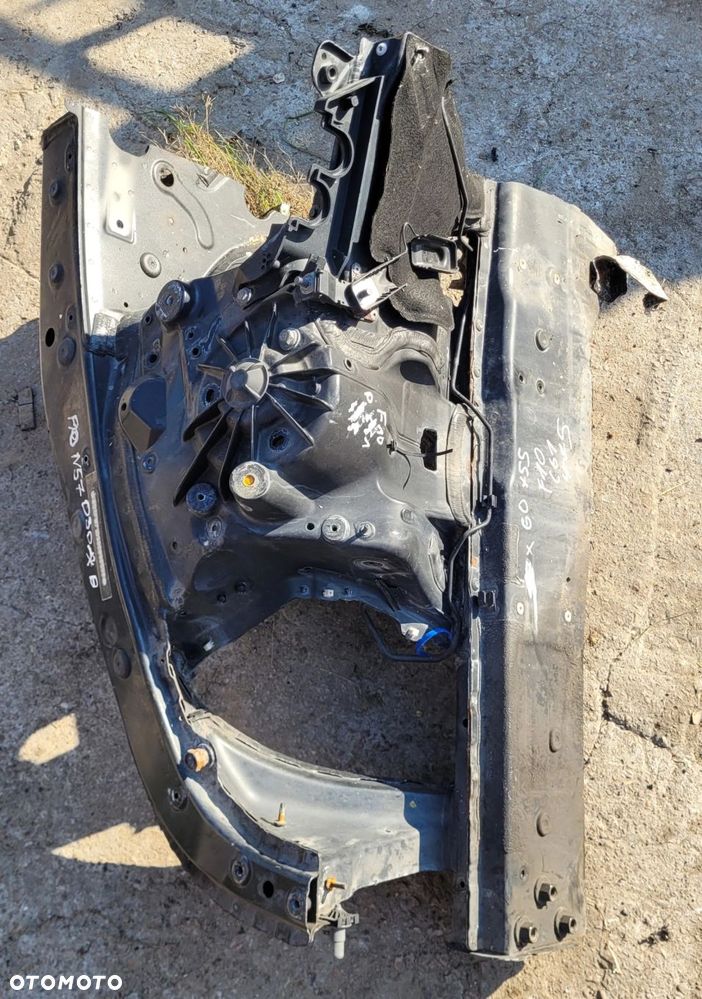 ĆWIARTKA PODŁUŻNICA PRAWA PRZÓD PRZEDNIA BMW F10 475 BLACK SAPHIRE C61