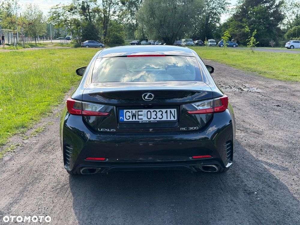 Lexus RC 200t / 300 F Sport - 4