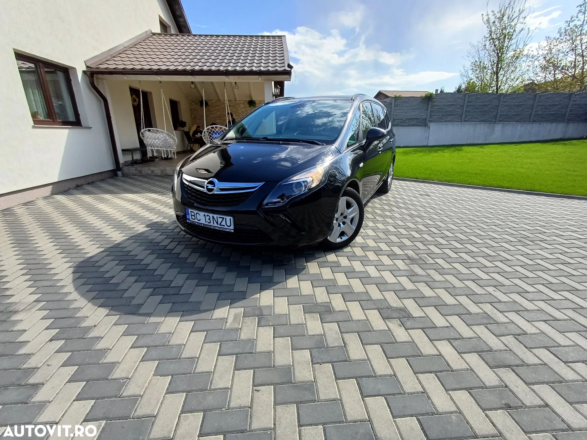 Opel Zafira 2.0 D (CDTI) Automatik Business Edition - 1
