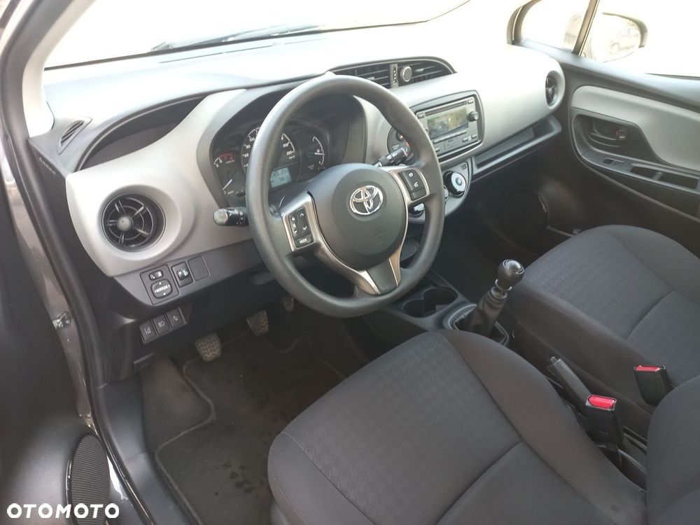 Toyota Yaris - 13