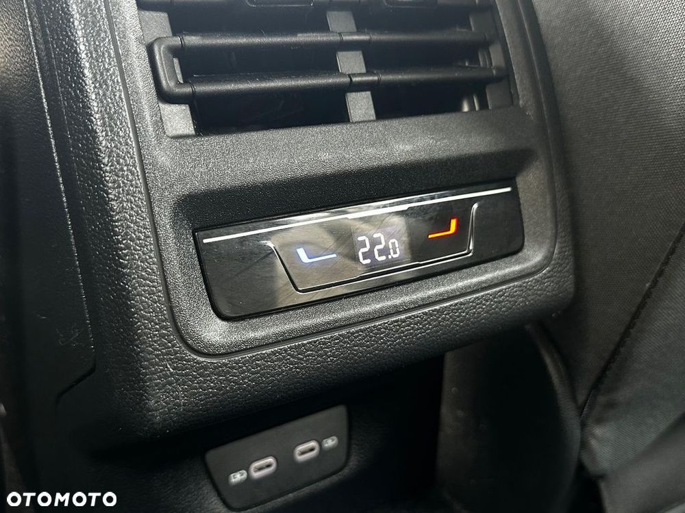 Volkswagen Golf 1.5 TSI EVO Style - 13