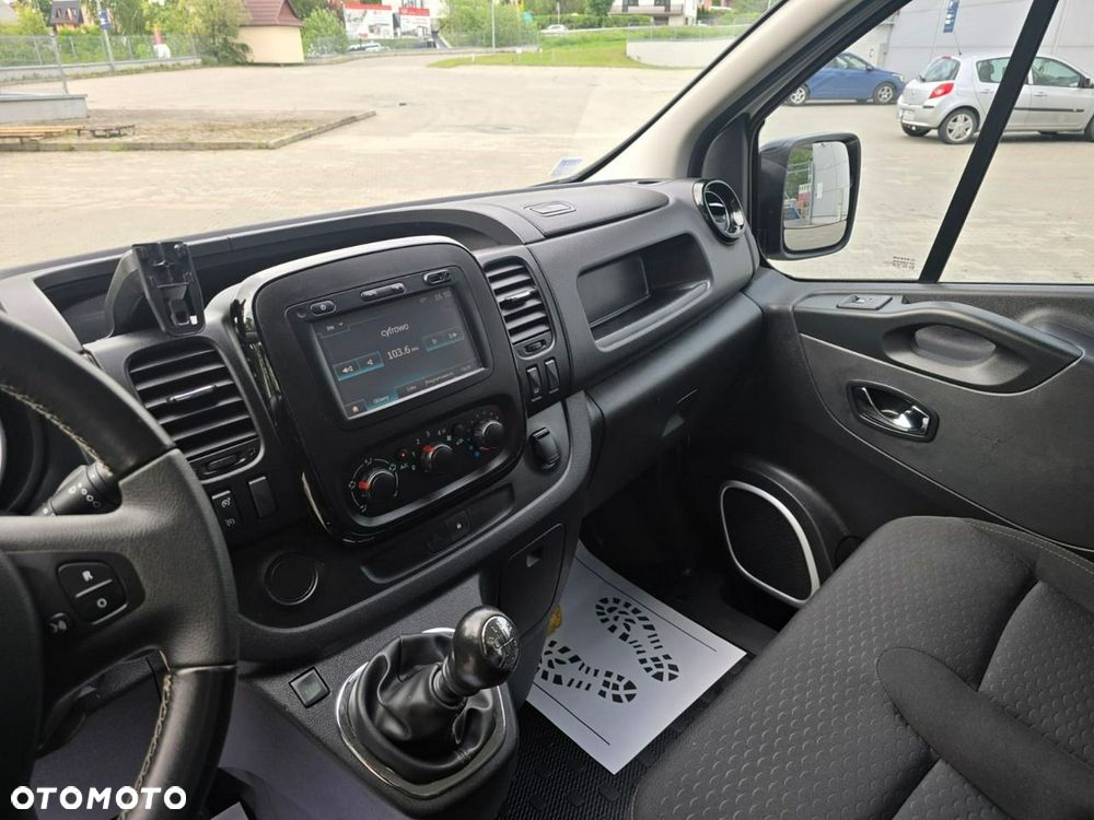 Renault Trafic - 22