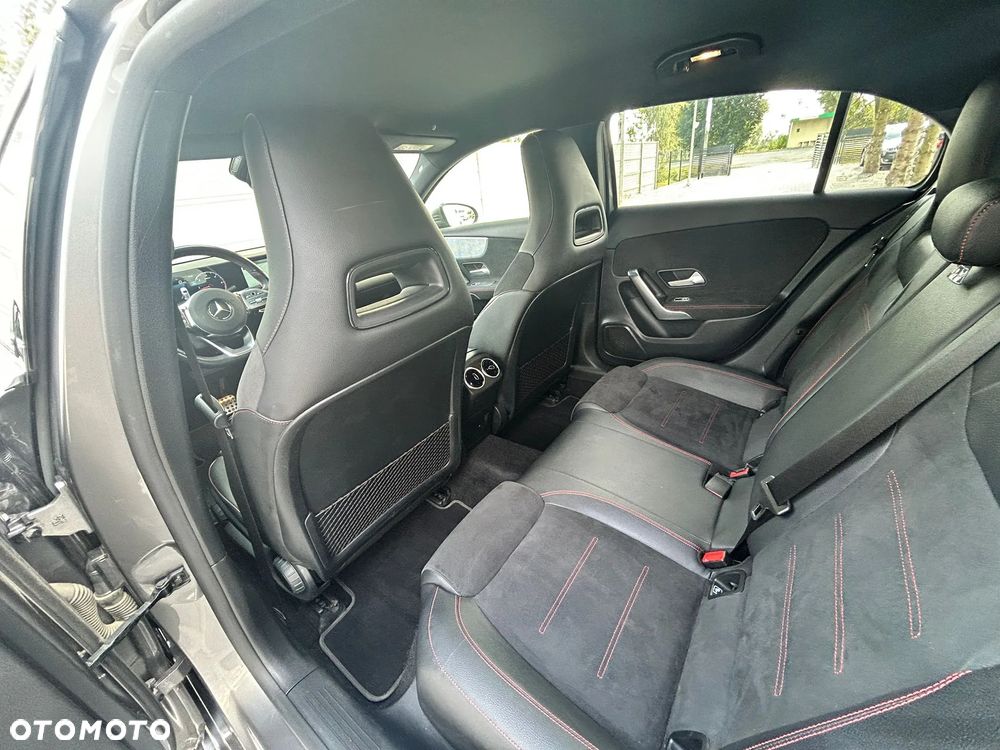 Mercedes-Benz Klasa A 220 d 4-Matic AMG Line 8G-DCT - 13