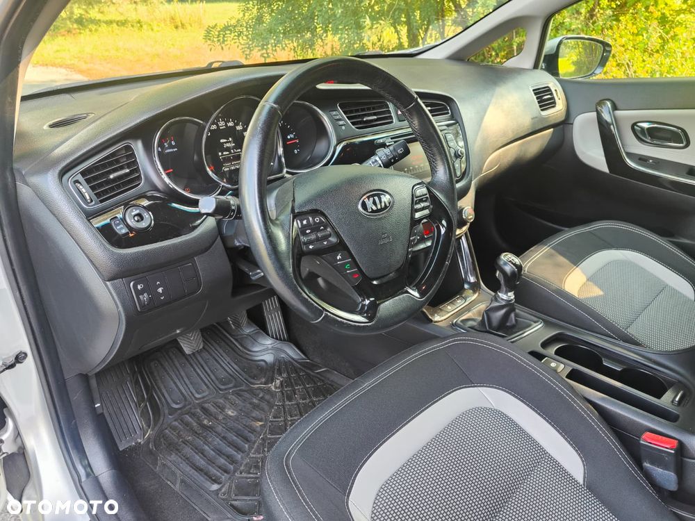 Kia Ceed 1.6 CRDi Spirit - 12