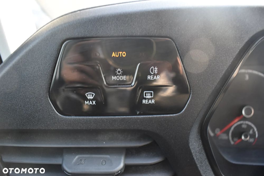 Volkswagen CADDY MAXI 2.0 TDI - 24