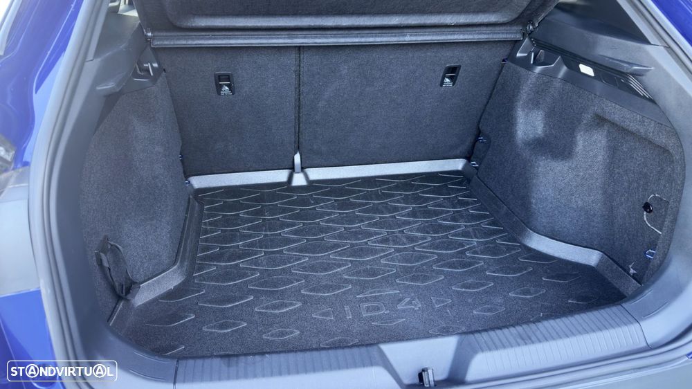 VW ID.4 52 kWh Pure Performance - 32