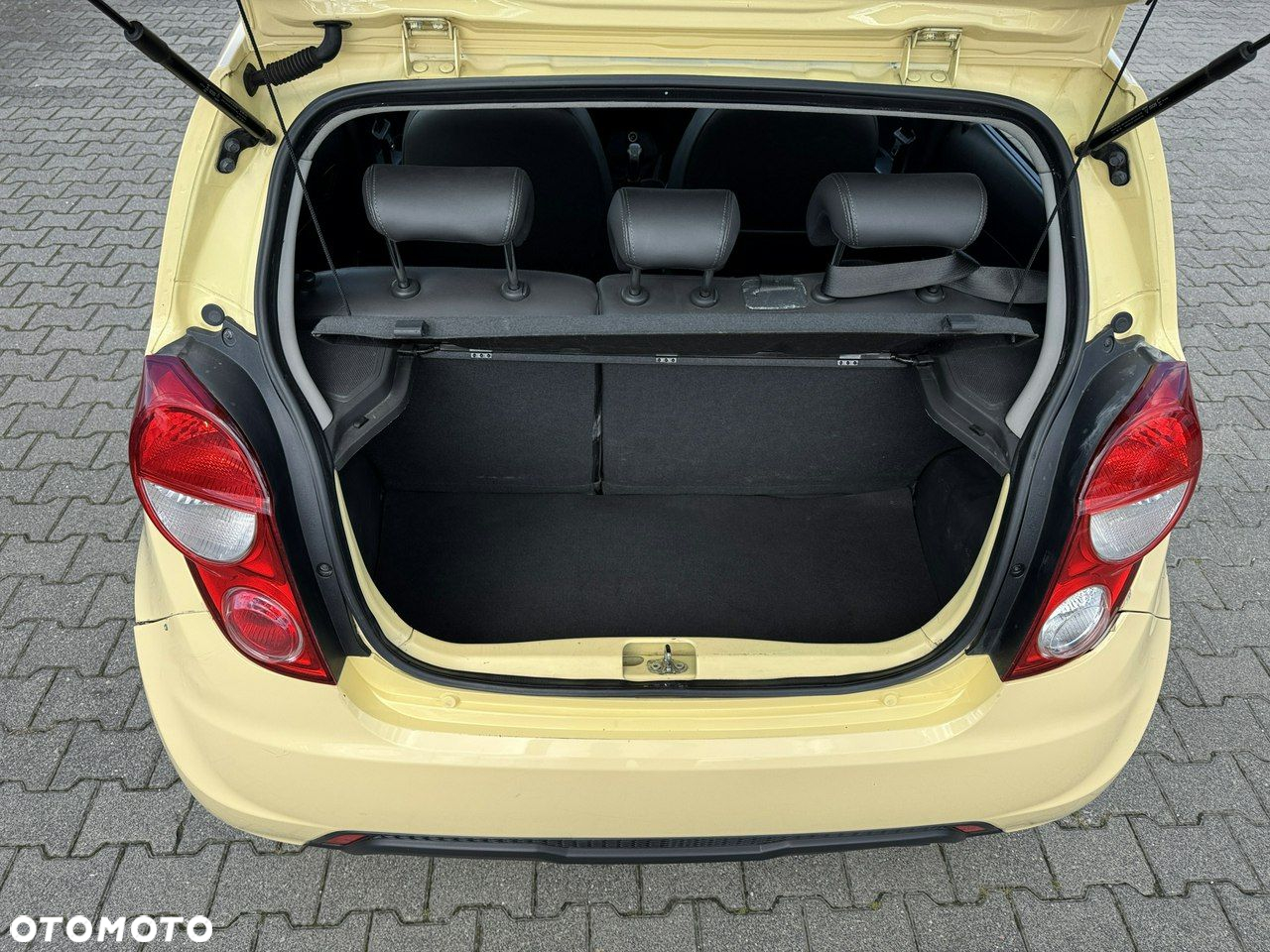 Chevrolet Spark - 17