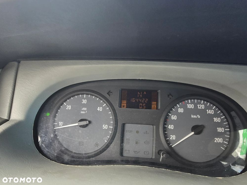 Opel Vivaro - 34